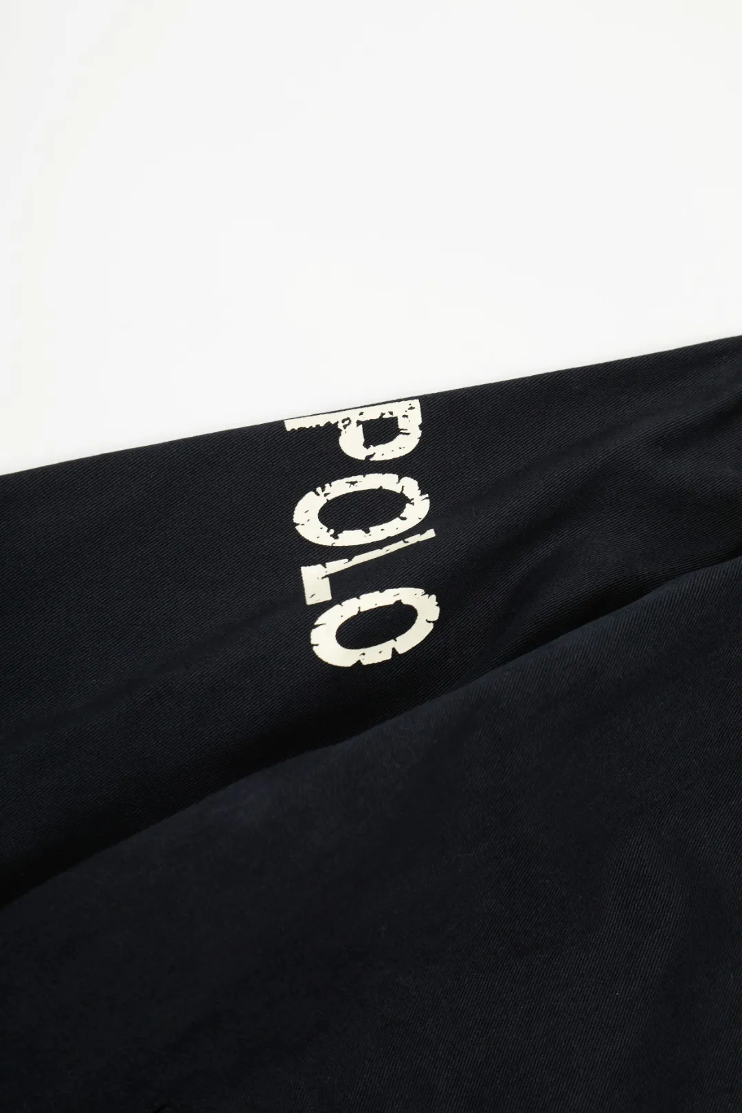 P300 top quality" Style number: 8101# (not off the shelves all year round) [Ralph Lauren/Ralph Lauren old cadre pony embroidered armband POLO jacket] ✅Ralph Lauren Ralph Lauren classic basic American retro old cadre goddess style jacket ✅Pure cotton high-gram heavy wash, soft, comfortable and tangible, upright and textured ✅Customized Vintage bronze double-open zipper head to restore the same quality as the cabinet version ✅This style: White/khaki color. There are waist patterns inside the threads of the collar and cuffs. Please note~ ✅Retro versatile jacket. The upper body is very flattering. Versatile model YYDS~ ✅Versatile for daily wear and work wear. ✅The upper body is simple and easy to wear. A must-have for goddess ootd. Good-looking clothes are never too picky. A must-have in the goddess' wardrobe. Size: S-XL. Color: White, yellow, red, navy, khaki, pink, light blue, olive green.